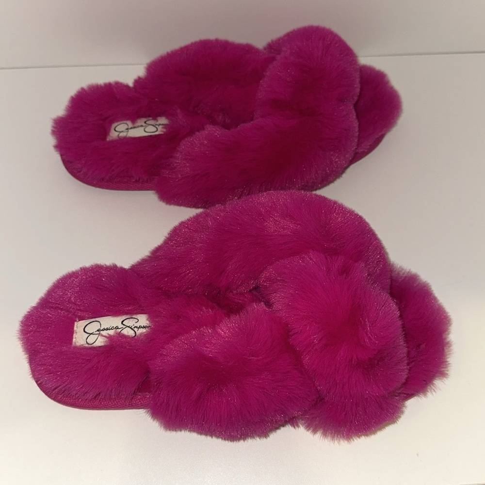 Jessica Sipson Fuzzy Pink Slippers for Women